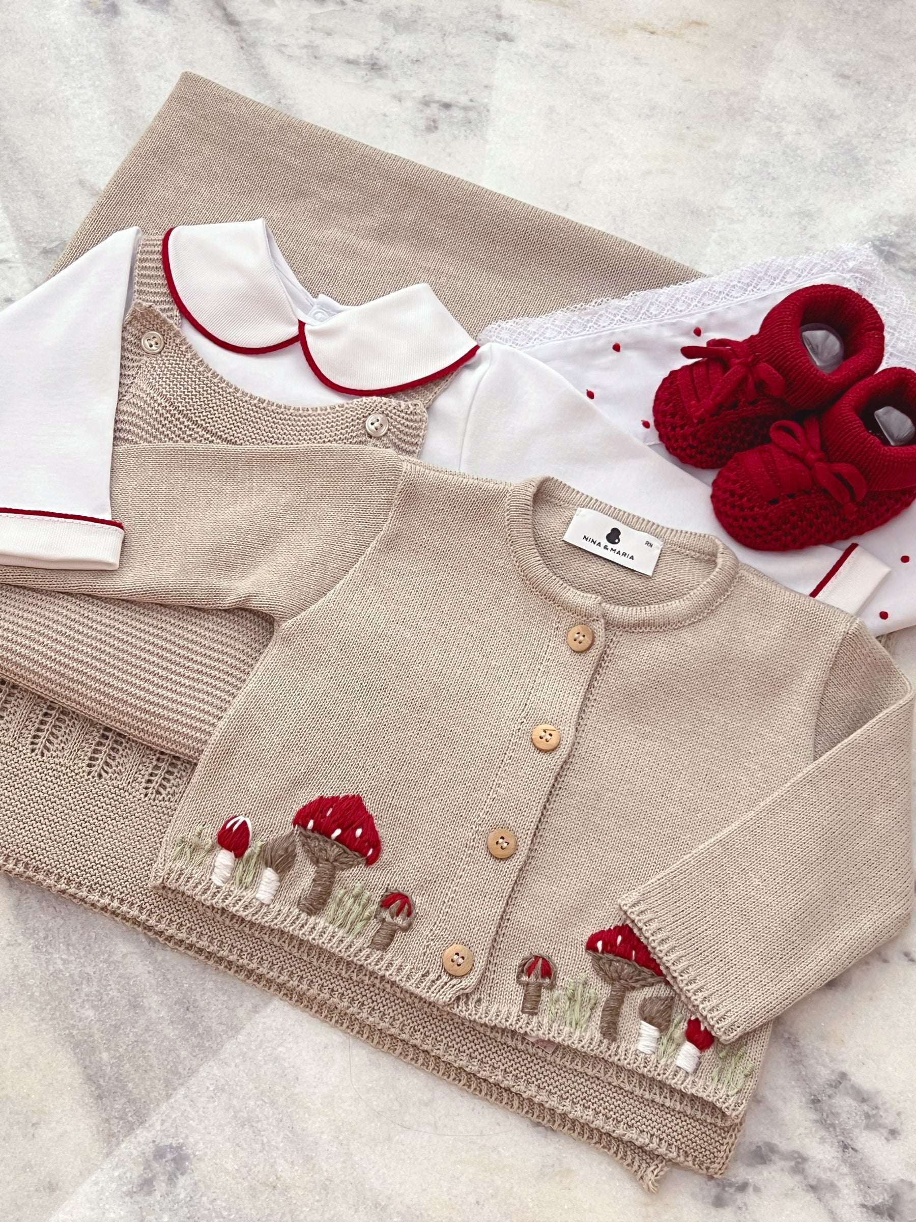 Saída Maternidade Cogumelo - Bege - Nina & Maria Baby Store