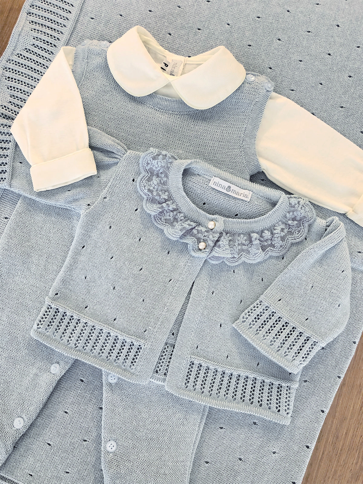 Saída Maternidade Charlote Blue - Nina & Maria Baby Store