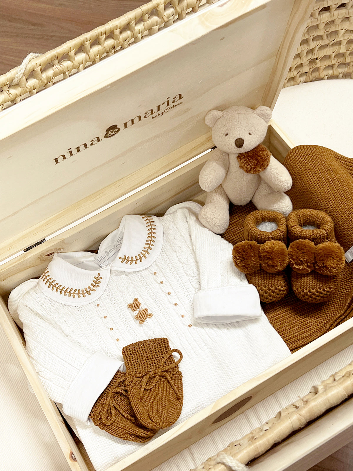 Body Bordado Trigo Caramelo - Nina & Maria Baby Store
