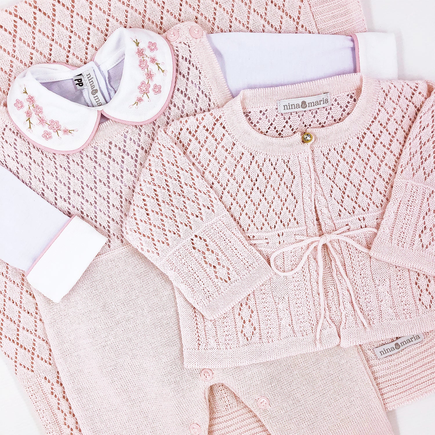 Saída Maternidade Amarradinha Rosa - Nina & Maria Baby Store