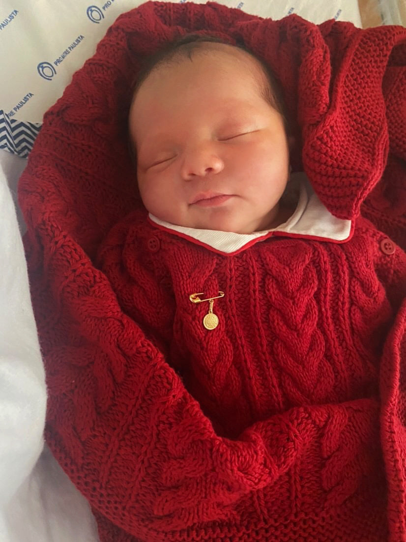 Saída de Maternidade em Tricot Trançado - Vermelha – Nina & Maria Baby ...